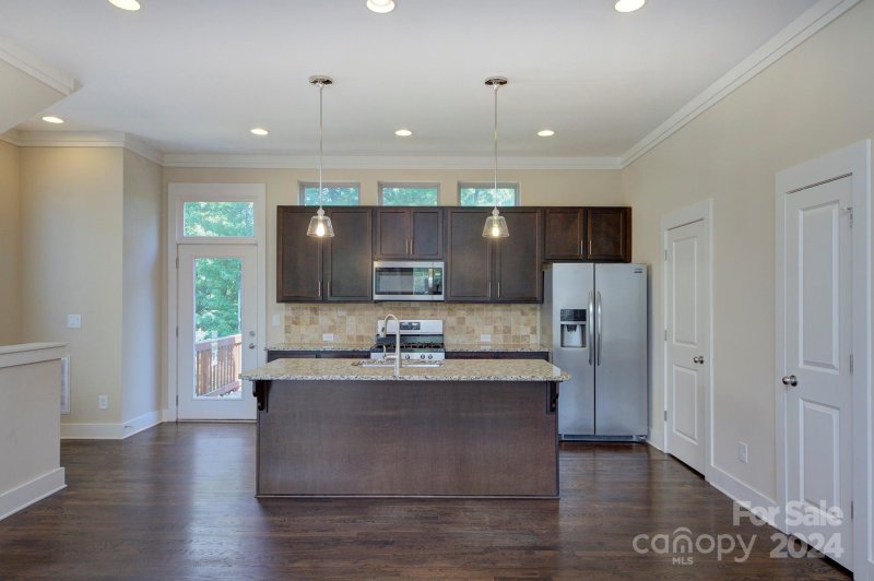 Property image 5 at 3331 Bessemer Street, Charlotte, NC 28205