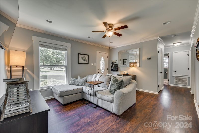 Property image 5 at 5425 Larkhull Drive, Charlotte, NC 28216