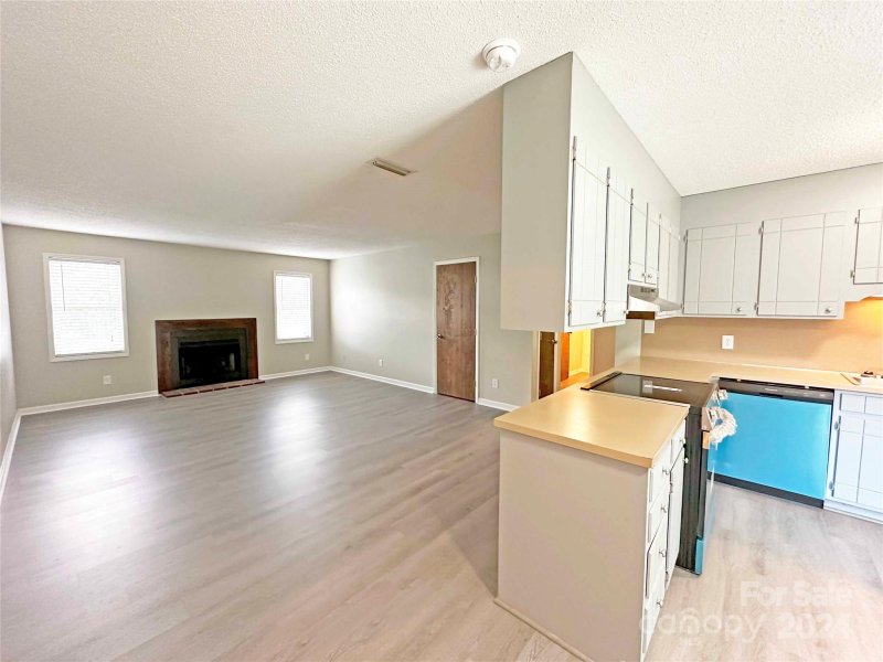 Property image 4 at 123 23rd Street, Hickory, NC 28601