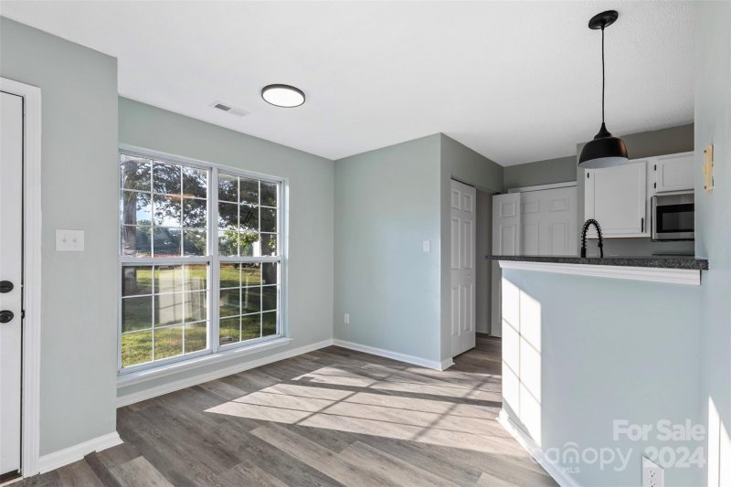 Property image 3 at 8242 Vermilion Drive, Charlotte, NC 28215