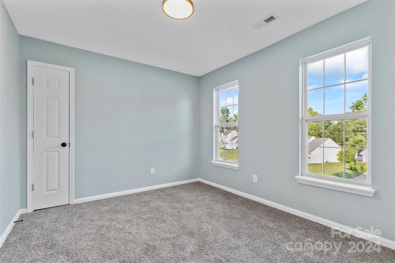 Property image 5 at 8242 Vermilion Drive, Charlotte, NC 28215