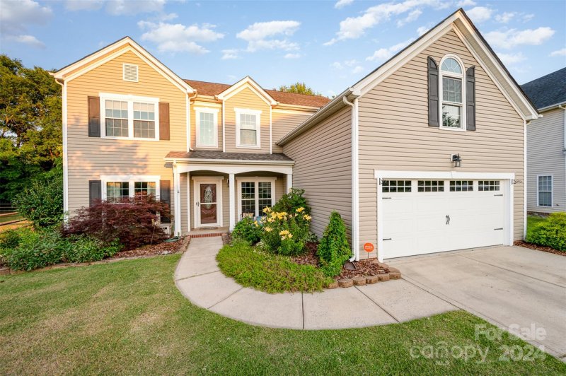 6143 Maple Leaf Avenue