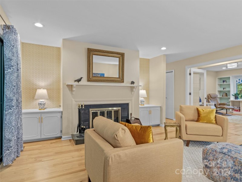 Property image 5 at 101 Crowfields Drive, Asheville, NC 28803