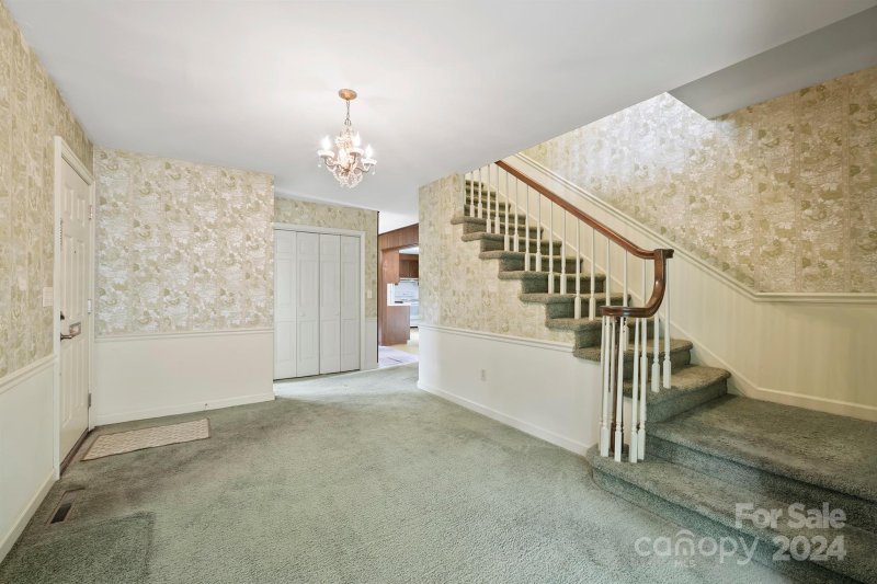 Property image 5 at 975 1st Street, Hickory, NC 28601