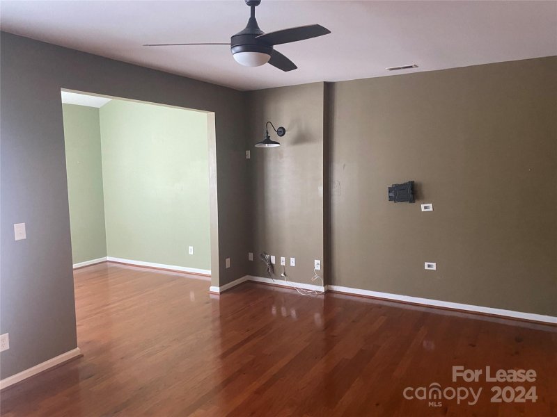 Property image 4 at 4950 Sunburst Lane, Charlotte, NC 28213