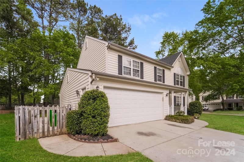 Property image 3 at 2618 Black Cherry Drive, Charlotte, NC 28262