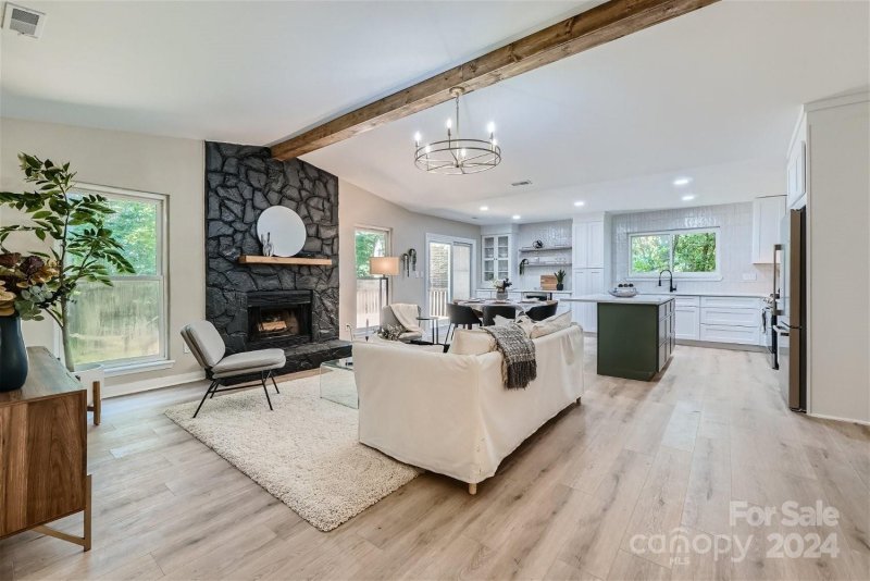 Property image 5 at 7440 Sheffingdell Drive, Charlotte, NC 28226