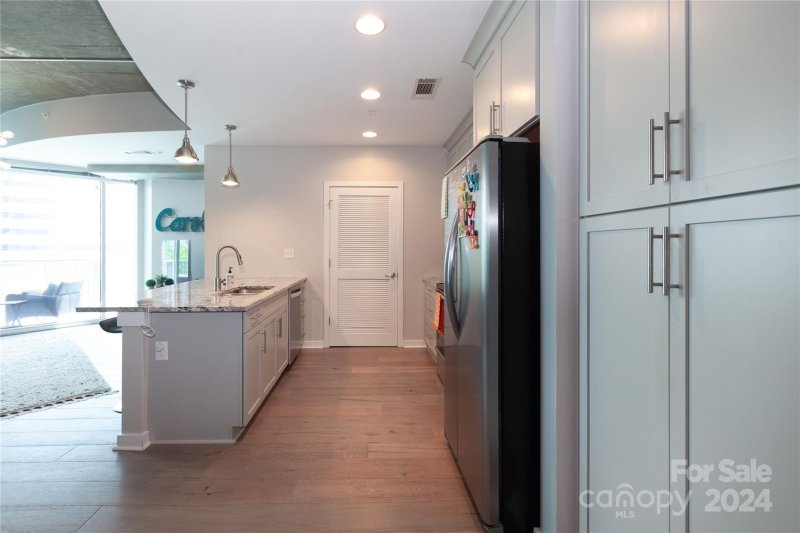 Property image 3 at 210 N Church Street, Charlotte, NC 28202