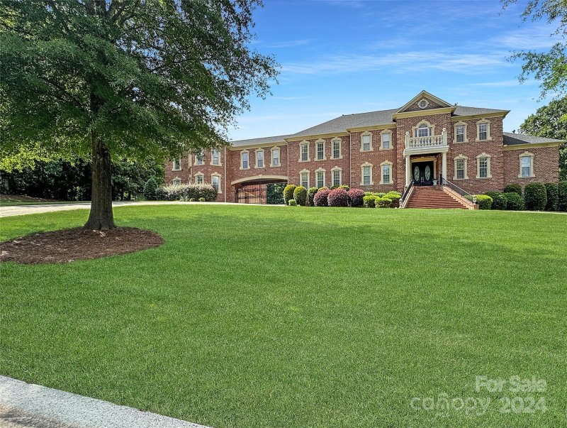 Property image 3 of 9100 Woodhall Lake Drive in Woodhall, Waxhaw, NC 28173