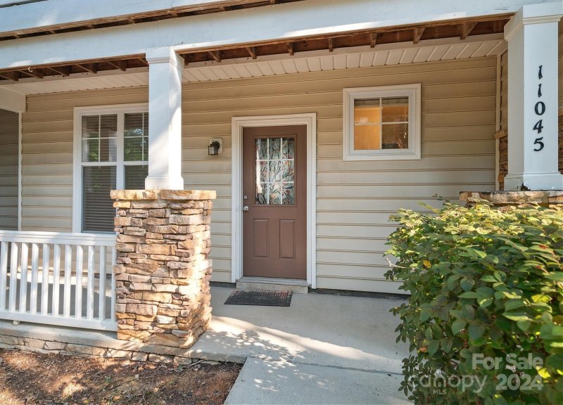 Property image 2 at 11045 Dundarrach Lane, Charlotte, NC 28277