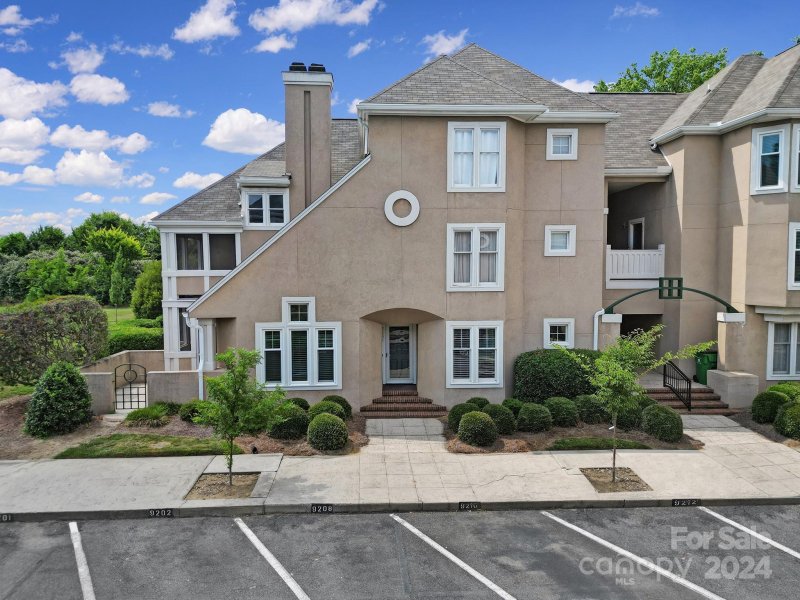 Property image 2 at 9201 Ravenwing Drive, Charlotte, NC 28262