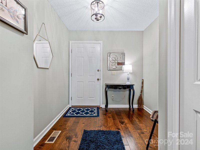 Property image 5 at 904 Red Oak Drive, Hendersonville, NC 28791