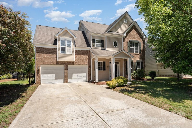 Property image 2 at 5941 Hickory Hollow Court, Harrisburg, NC 28075