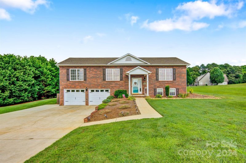 Property image 2 at 5296 Moore Acres Drive, Granite Falls, NC 28630