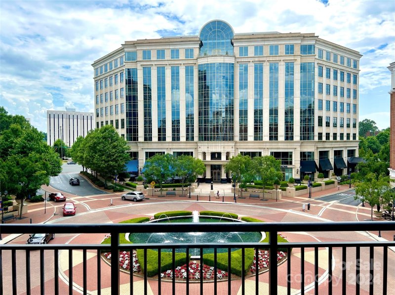 Property image 4 at 4625 Piedmont Row Drive, Charlotte, NC 28210