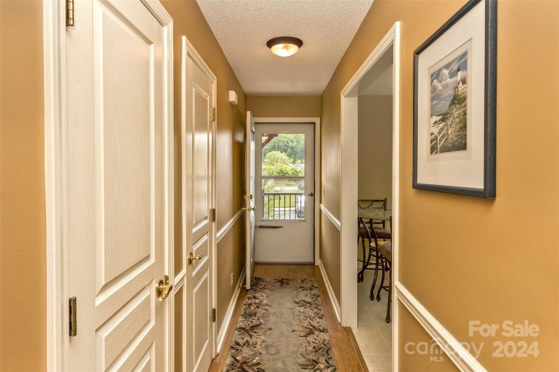 Property image 3 at 1402 Deermouse Way, Hendersonville, NC 28792