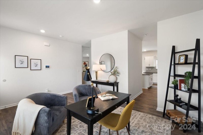 Property image 2 at 8622 Hunters Knoll Lane, Charlotte, NC 28215