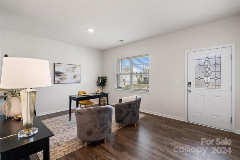 Property image 4 at 8622 Hunters Knoll Lane, Charlotte, NC 28215