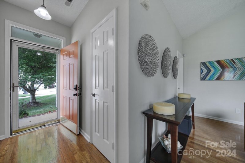Property image 2 at 8502 Boxford Court, Charlotte, NC 28215