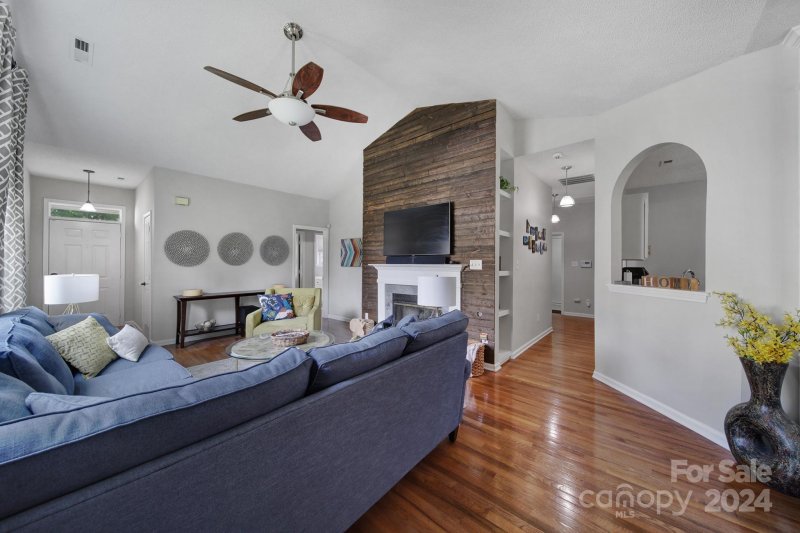 Property image 5 at 8502 Boxford Court, Charlotte, NC 28215