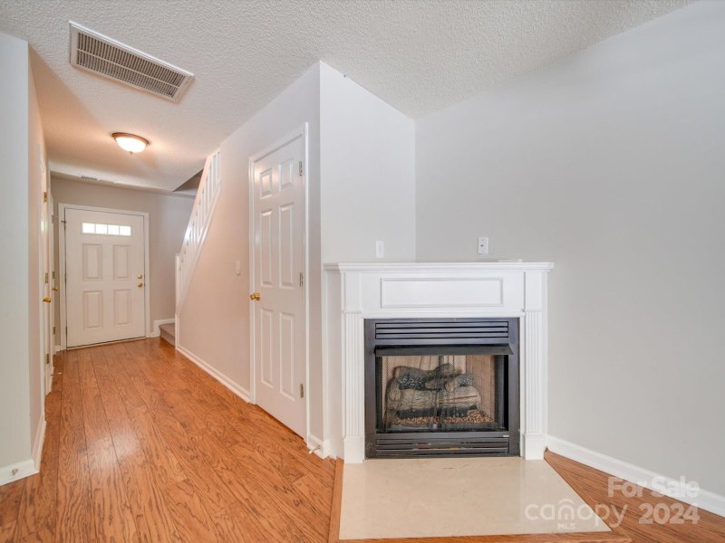 Property image 4 at 8729 Robinson Forest Drive, Charlotte, NC 28277