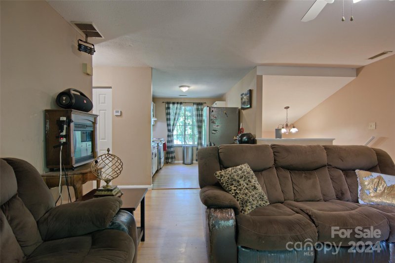 Property image 5 at 1010 W Gilbert Street, Hendersonville, NC 28792