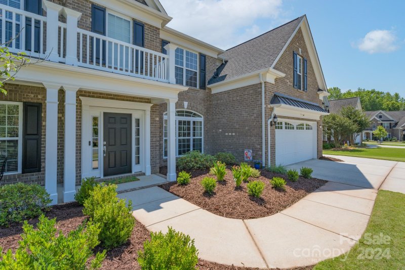 Property image 2 at 10105 Silverling Drive, Waxhaw, NC 28173