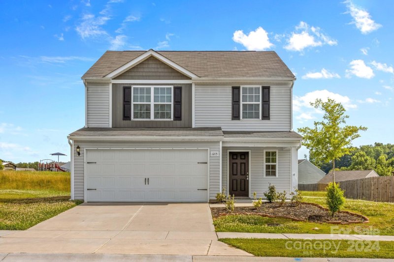 1215 Standing Oak Drive