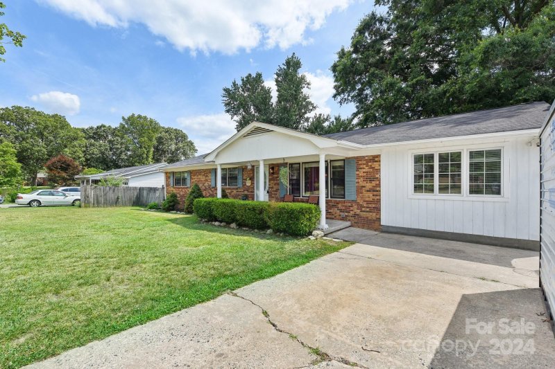 Property image 2 at 2513 Fairgreen Drive, Gastonia, NC 28056