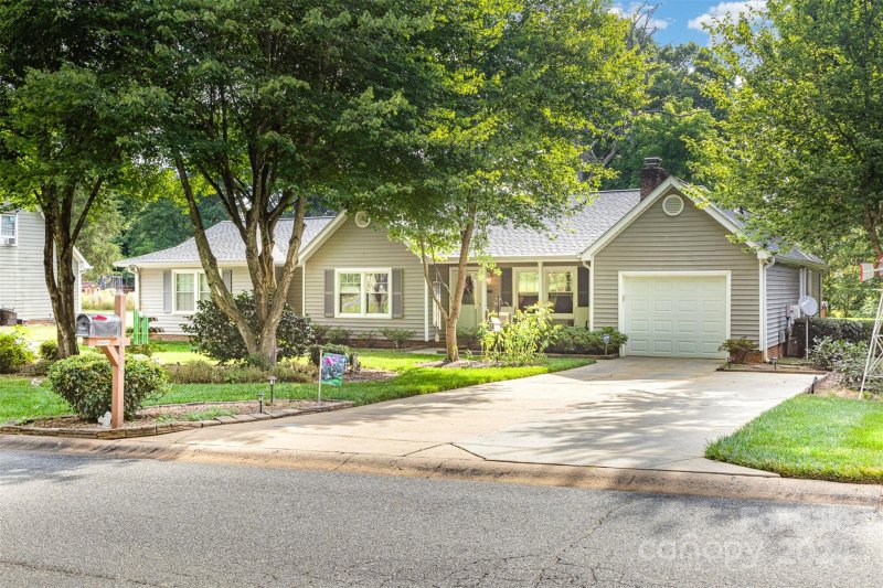 Property image 2 at 404 Southland Road, Huntersville, NC 28078