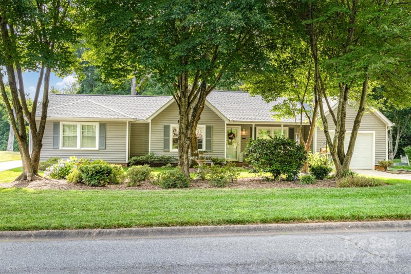 Property image 3 at 404 Southland Road, Huntersville, NC 28078