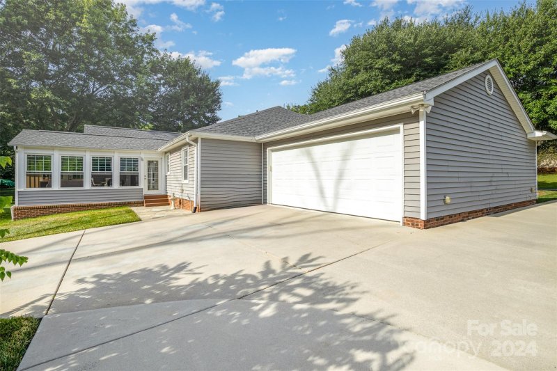 Property image 5 at 404 Southland Road, Huntersville, NC 28078