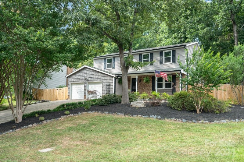 Property image 2 at 6631 Rollingridge Drive, Charlotte, NC 28211