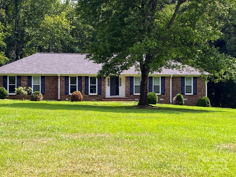 1287 Rabbit Run Road