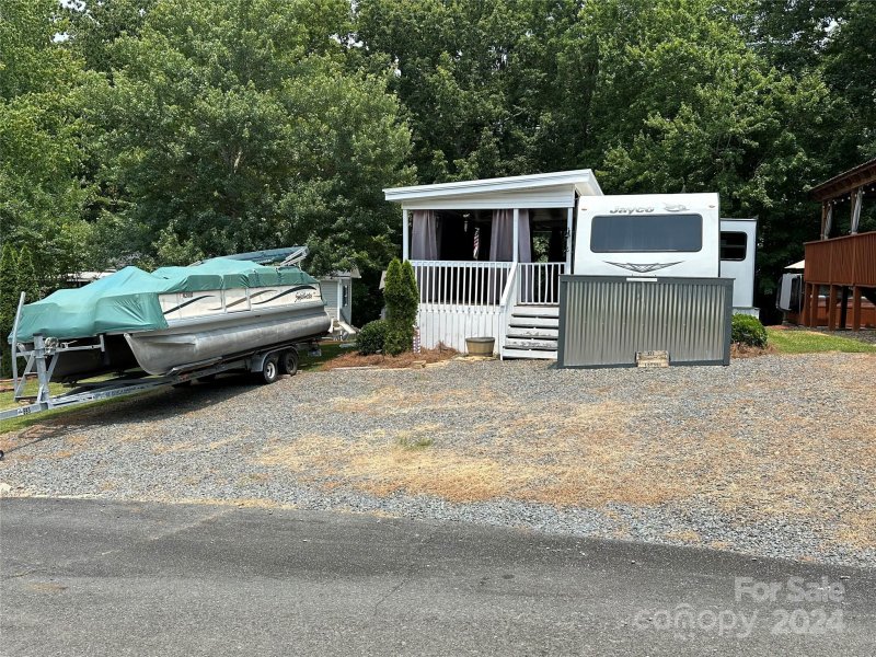 Property image 3 at 122 Hummingbird Circle, New London, NC 28127