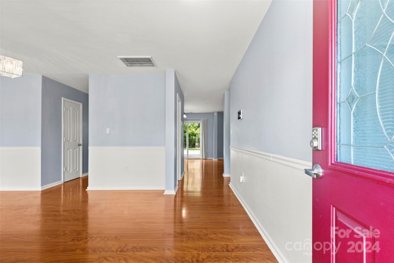 Property image 5 at 15419 Lakepoint Forest Drive, Charlotte, NC 28278
