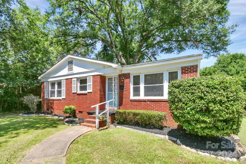 Property image 3 at 4548 Morgan Street, Charlotte, NC 28208