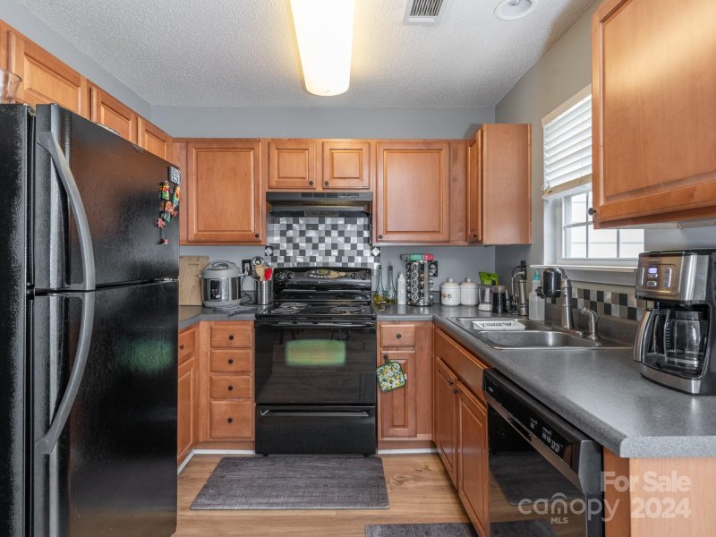 Property image 3 at 2810 Mayer House Court, Charlotte, NC 28214