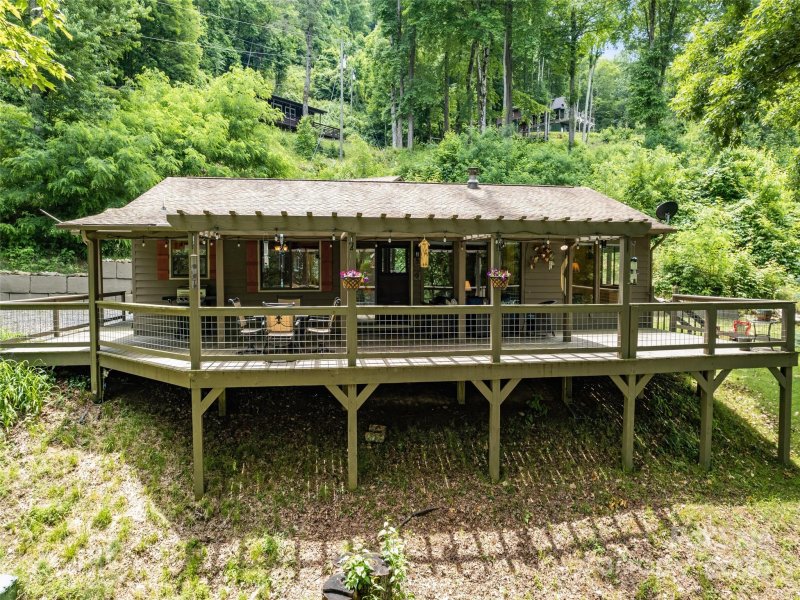 Property image 3 at 79 Chipmunk Lane, Maggie Valley, NC 28751