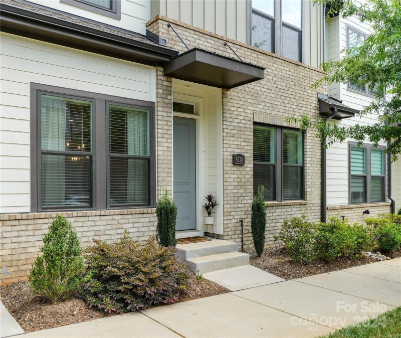 Property image 3 at 6318 Southgrove Street, Charlotte, NC 28277