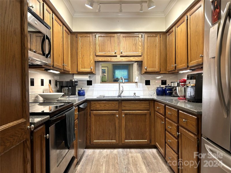 Property image 2 at 821 21st Avenue, Hickory, NC 28601