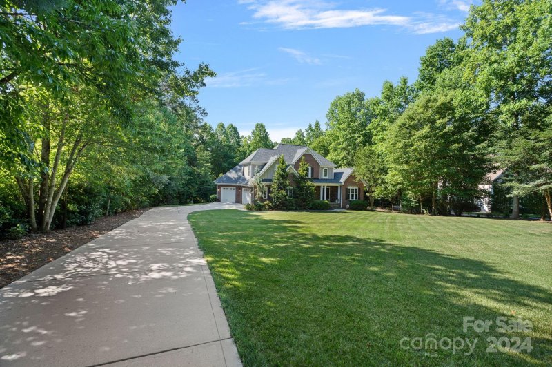 Property image 3 at 158 Waterbury Drive, Mooresville, NC 28117
