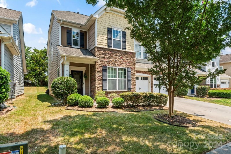 Property image 4 at 10145 Elizabeth Crest Lane, Charlotte, NC 28277
