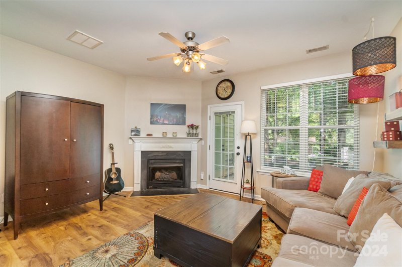 Property image 3 at 8332 Chaceview Court, Charlotte, NC 28269