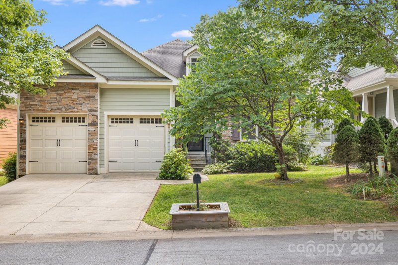 Property image 2 at 27 Dreambird Drive, Leicester, NC 28748