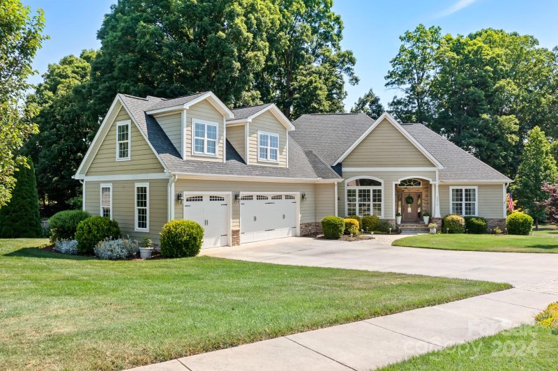 Property image 5 at 2575 Shanklin Lane, Denver, NC 28037