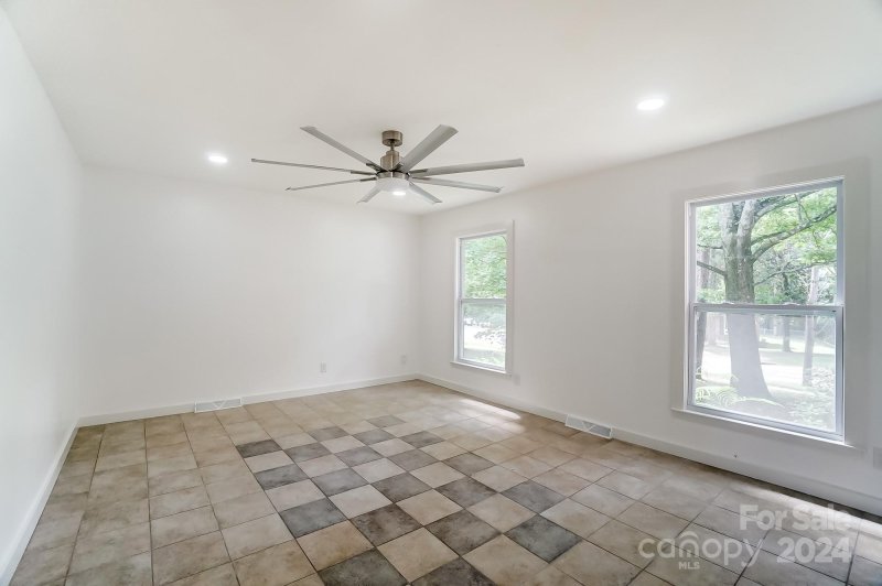 Property image 5 at 5708 Lawrence Orr Road, Charlotte, NC 28212