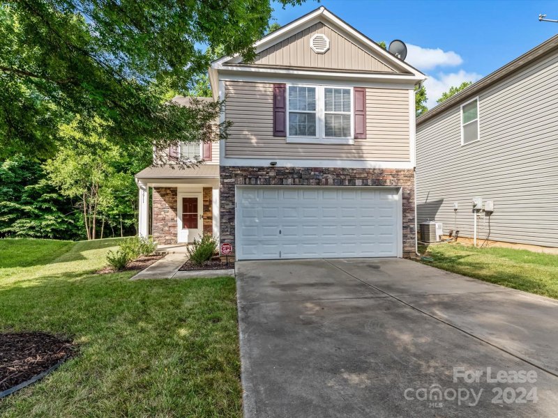 Property image 3 at 5911 Fazenda Drive, Charlotte, NC 28214