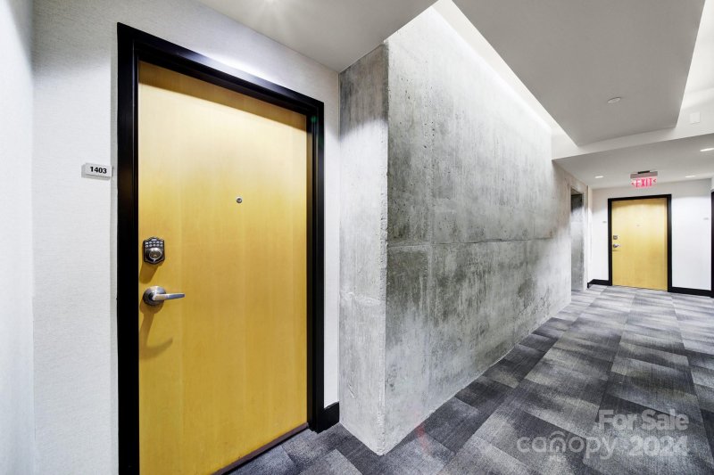 Property image 3 at 210 N Church Street, Charlotte, NC 28202