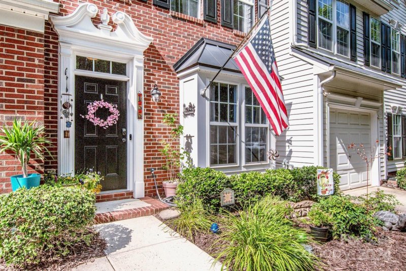 Property image 4 at 155 Cypress Landing Drive, Mooresville, NC 28117